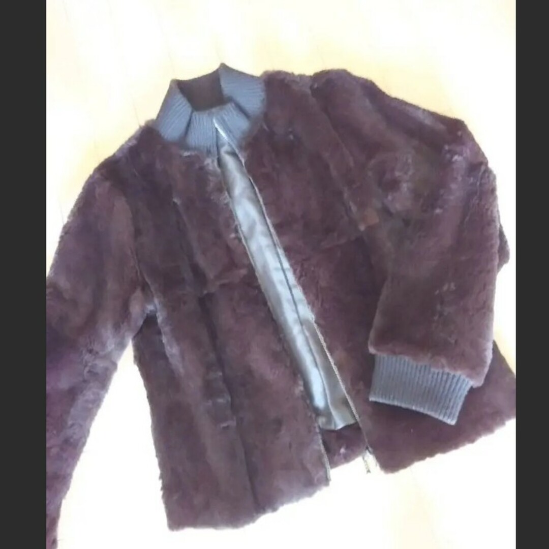 値下げ！ウサギ 毛皮 ジャケット ボルドー Lサイズ レディースのジャケット/アウター(毛皮/ファーコート)の商品写真