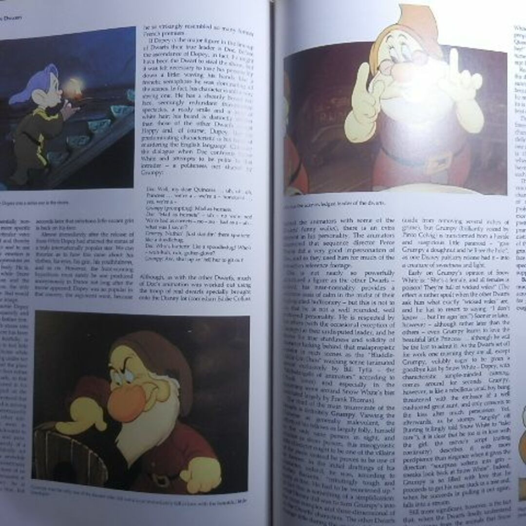 Disney(ディズニー)のエンサイクロペディア　オブ　ウォルト・ディズニー　アニメイテッド　キャラクタ エンタメ/ホビーの本(洋書)の商品写真