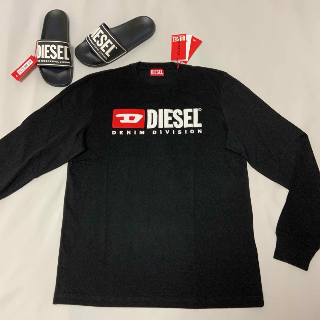 洗練されたデザイン　DIESEL　T-JUST-LS-DIV　ブラック　LT-Just-Ls-Div