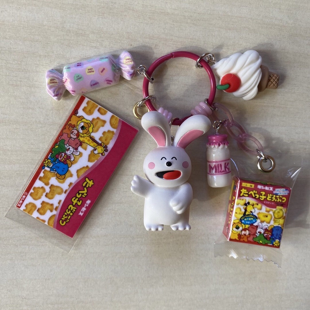 ハンドメイド キーホルダー ジャラジャラキーホルダー の通販 by ハンドメイド キーホルダー ジャラジャラキーホルダー の通販 by