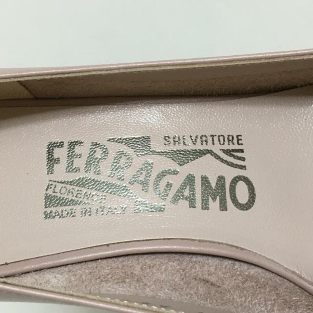 Salvatore Ferragamo(サルヴァトーレフェラガモ)のサルバトーレフェラガモ パンプス 6C - レディースの靴/シューズ(ハイヒール/パンプス)の商品写真