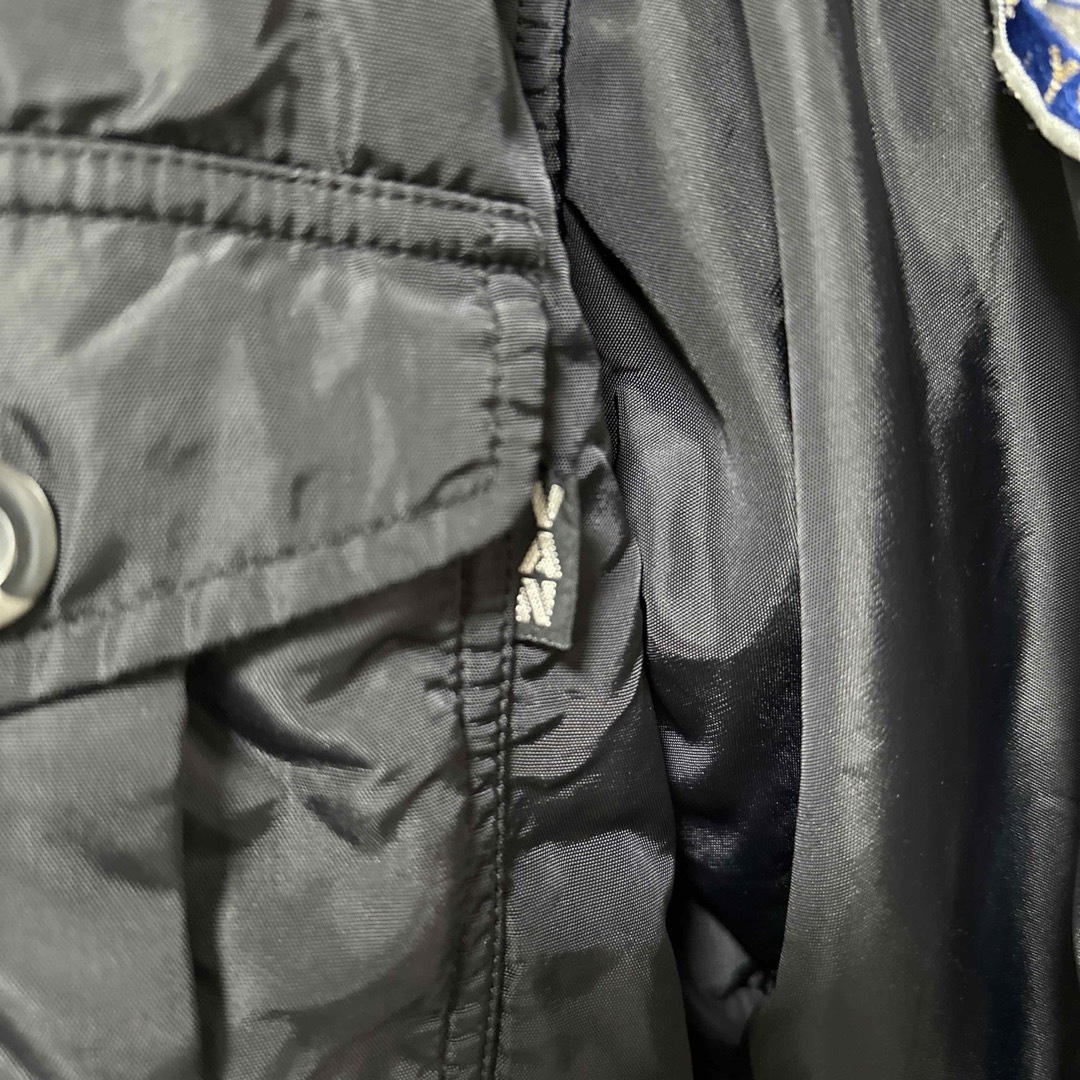 VAN(バン)のヴィンテージ　レトロ　VAN JAC　ヴァン　ナイロンジャケット　ワッペン付き メンズのジャケット/アウター(ブルゾン)の商品写真