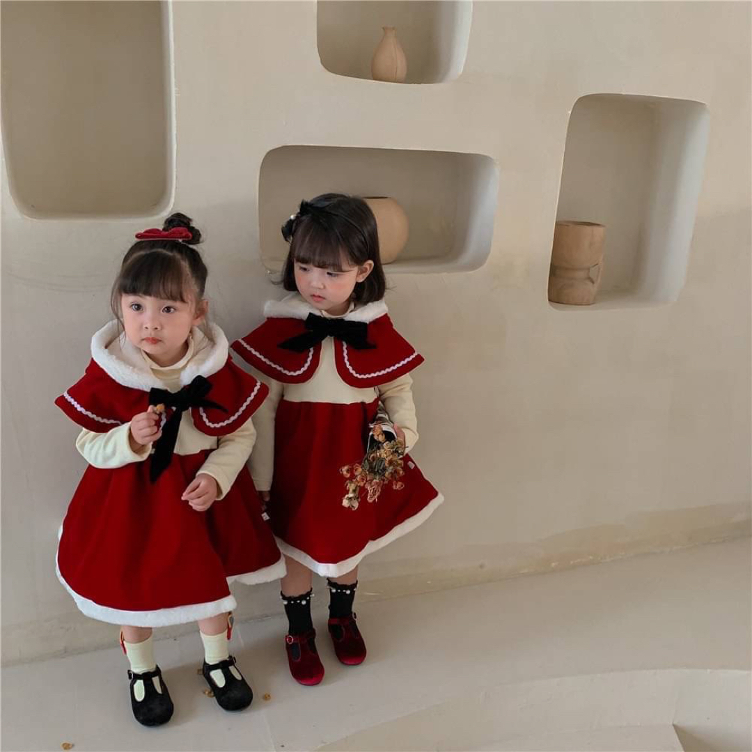 ケープ ワンピース 2点セット 120 女の子 クリスマス コスプレ サンタ キッズ/ベビー/マタニティのキッズ服女の子用(90cm~)(ワンピース)の商品写真