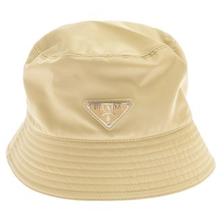 プラダ(PRADA)のPRADA プラダ Re-Nylon Triangle Logo Plate Bucket Hat 1HC137 2DMI トライアングルロゴプレート ナイロンバケットハット ベージュ(ハット)