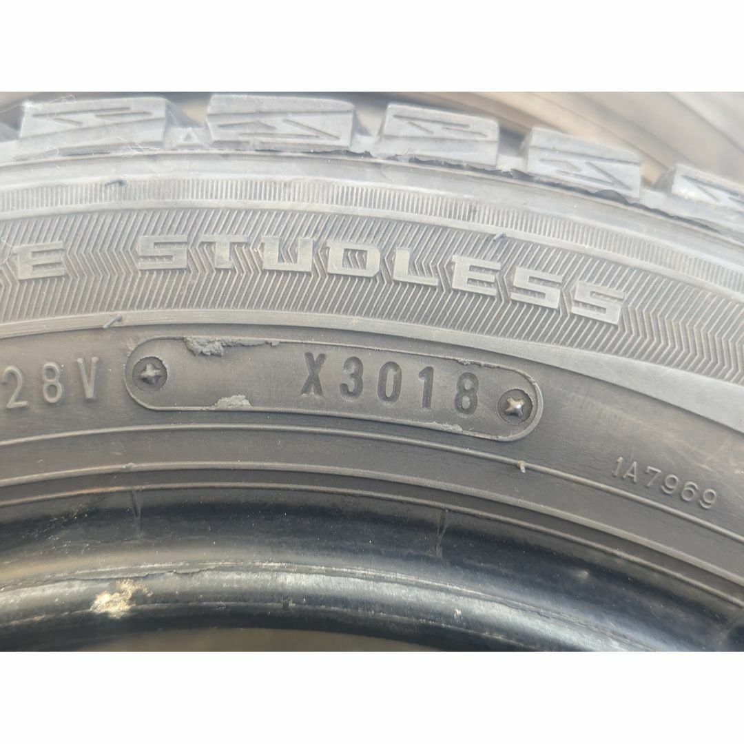 DUNLOP(ダンロップ)の155/65R14 スタッドレスタイヤ 4本 自動車/バイクの自動車(タイヤ)の商品写真