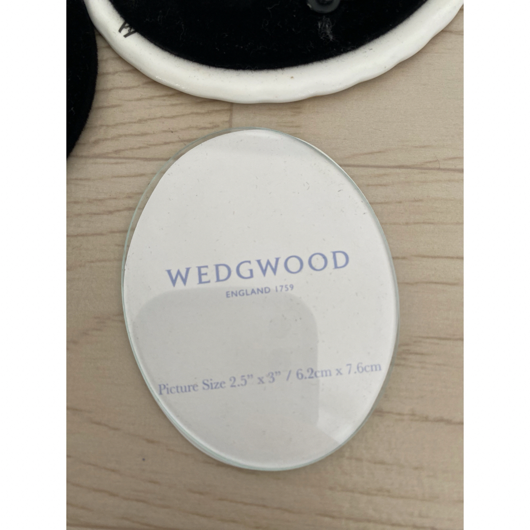 WEDGWOOD(ウェッジウッド)のWEDGWOOD ワイルドストロベリー★フォトフレーム☆写真立て インテリア/住まい/日用品のインテリア小物(フォトフレーム)の商品写真