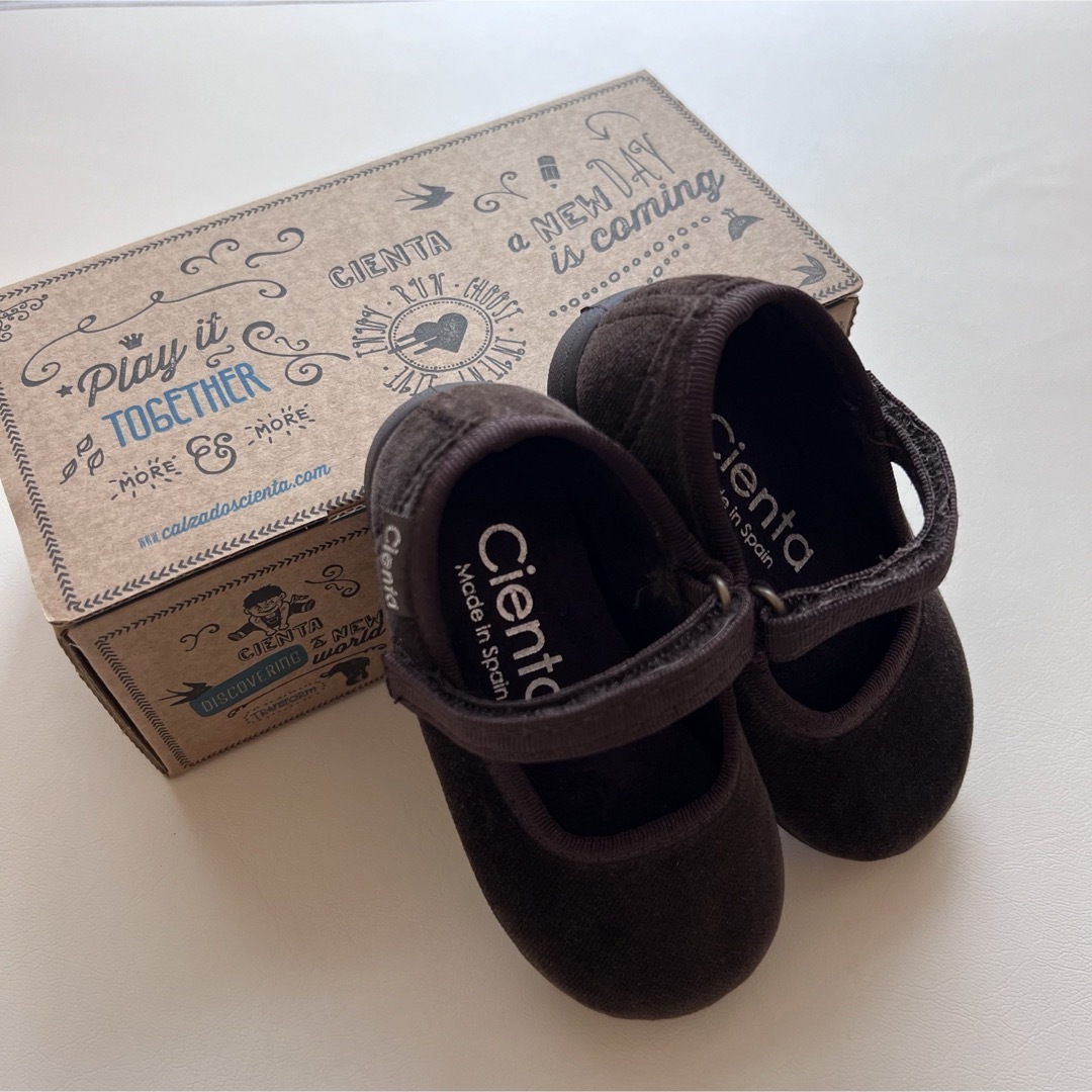 Cienta(シエンタ)のCienta Velcro One strap Shose baby キッズ/ベビー/マタニティのベビー靴/シューズ(~14cm)(フラットシューズ)の商品写真