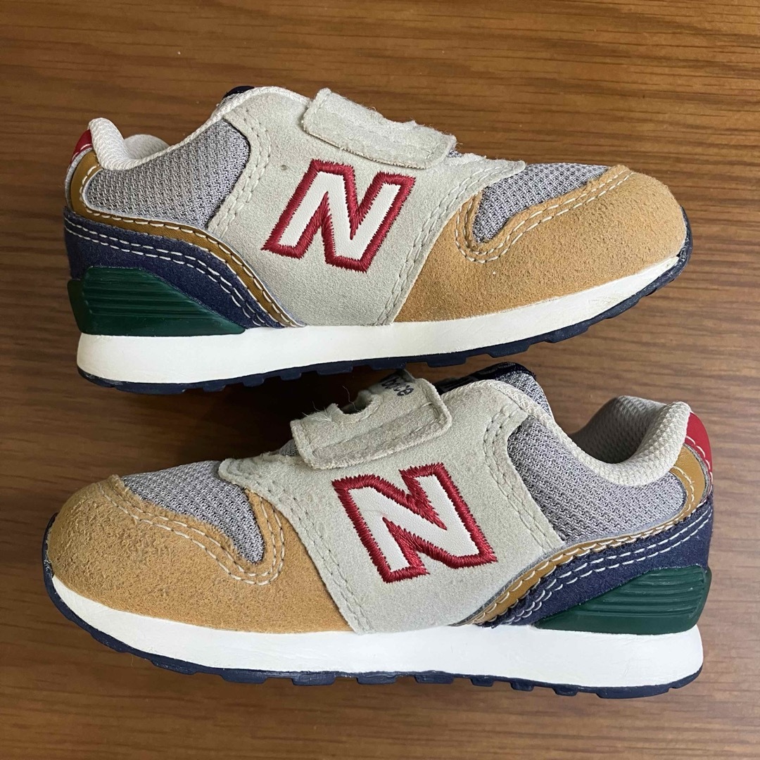 996（New Balance）(キュウキュウロク)のニューバランス　IZ996 スニーカー 12.5 12.0 キッズ　ベビー　靴 キッズ/ベビー/マタニティのベビー靴/シューズ(~14cm)(スニーカー)の商品写真