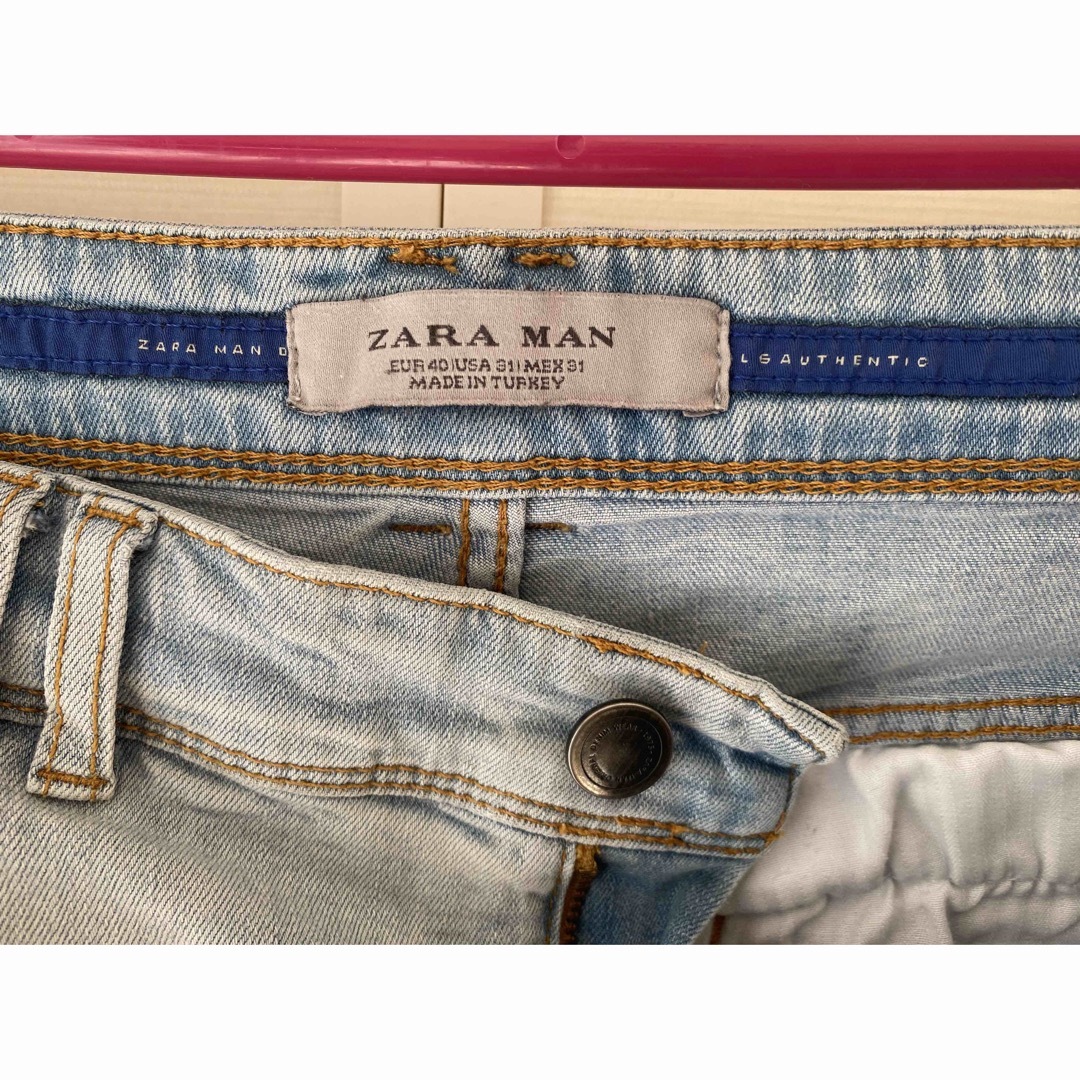 ZARA(ザラ)のZARA MAN ザラ ダメージデニム USA31/32 メンズのパンツ(デニム/ジーンズ)の商品写真