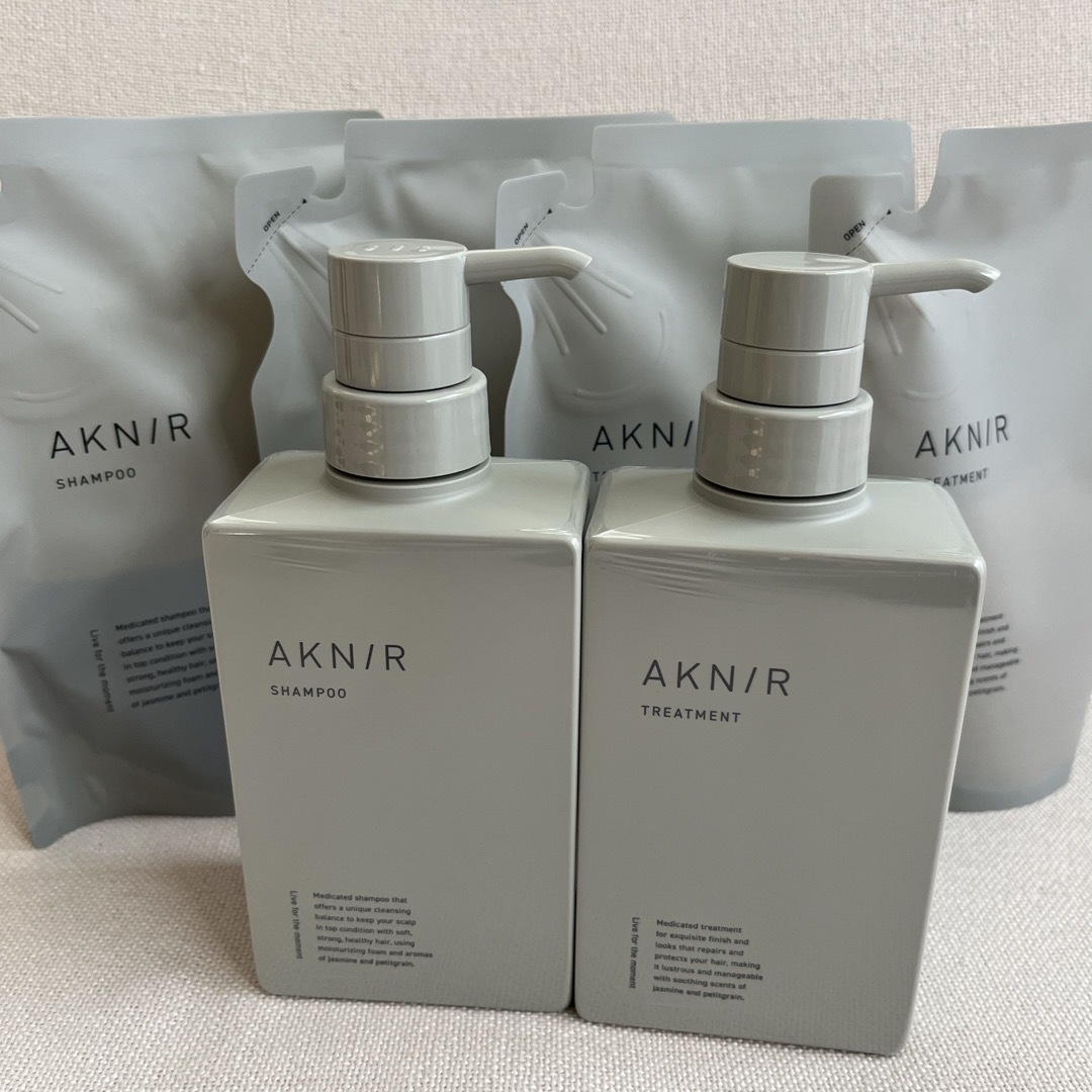 クーポン利用で半額 新品未開封 AKNIR アクニー 薬用ヘアシャンプー