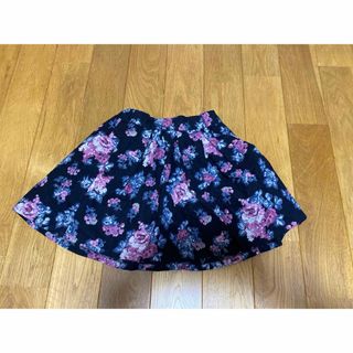 ベベ(BeBe)の【美品】BeBe☆花柄スカート☆110サイズ(スカート)