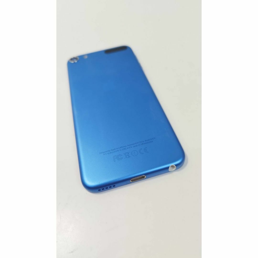 Apple(アップル)のApple iPod touch 第6世代 MKH22J/A (A1574) スマホ/家電/カメラのオーディオ機器(ポータブルプレーヤー)の商品写真