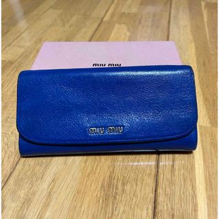 ミュウミュウ(miumiu)の［美品］ｍiu  miu  長財布  (財布)