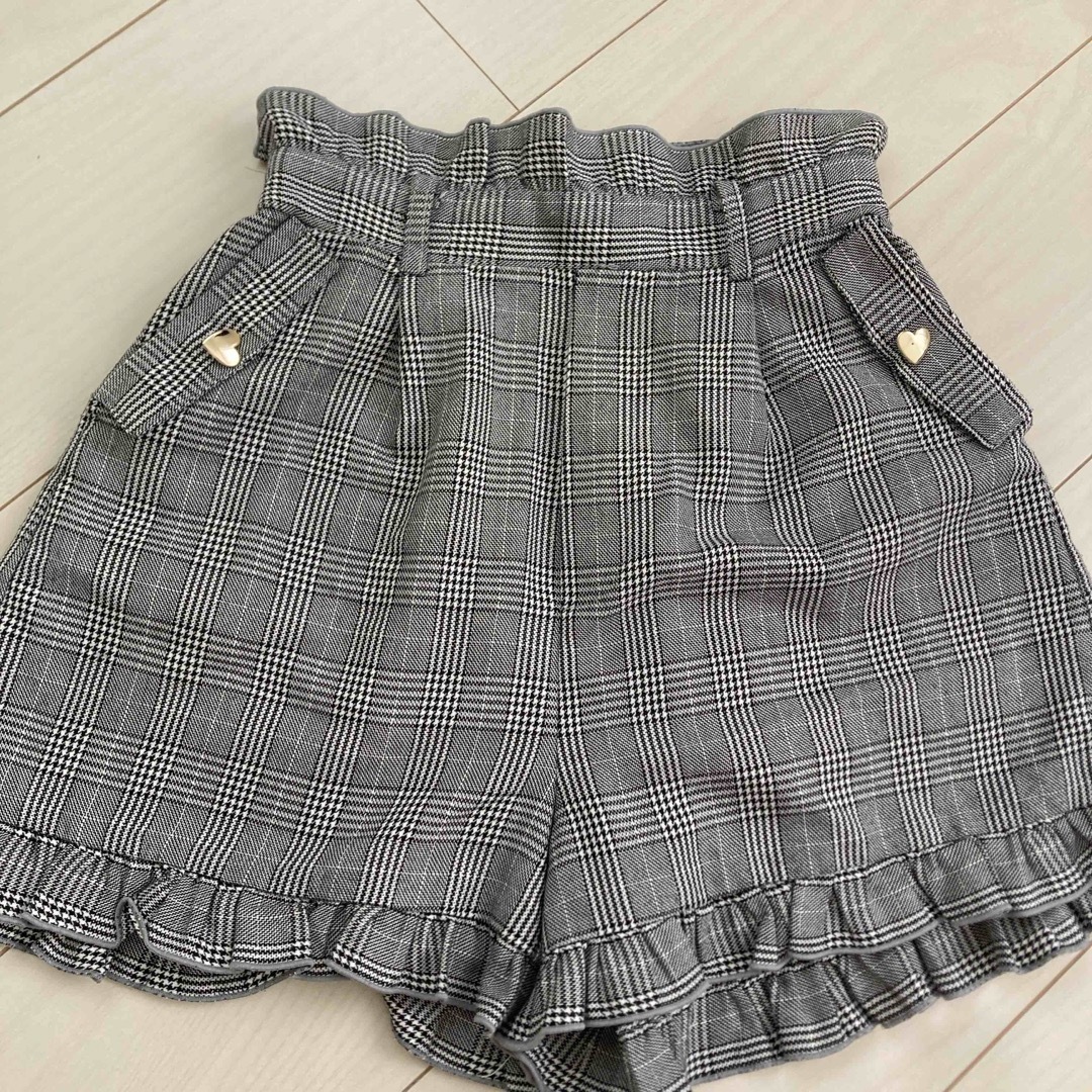 160 チェック　ハーフパンツ　ハート　小学生　女の子 キッズ/ベビー/マタニティのキッズ服男の子用(90cm~)(パンツ/スパッツ)の商品写真