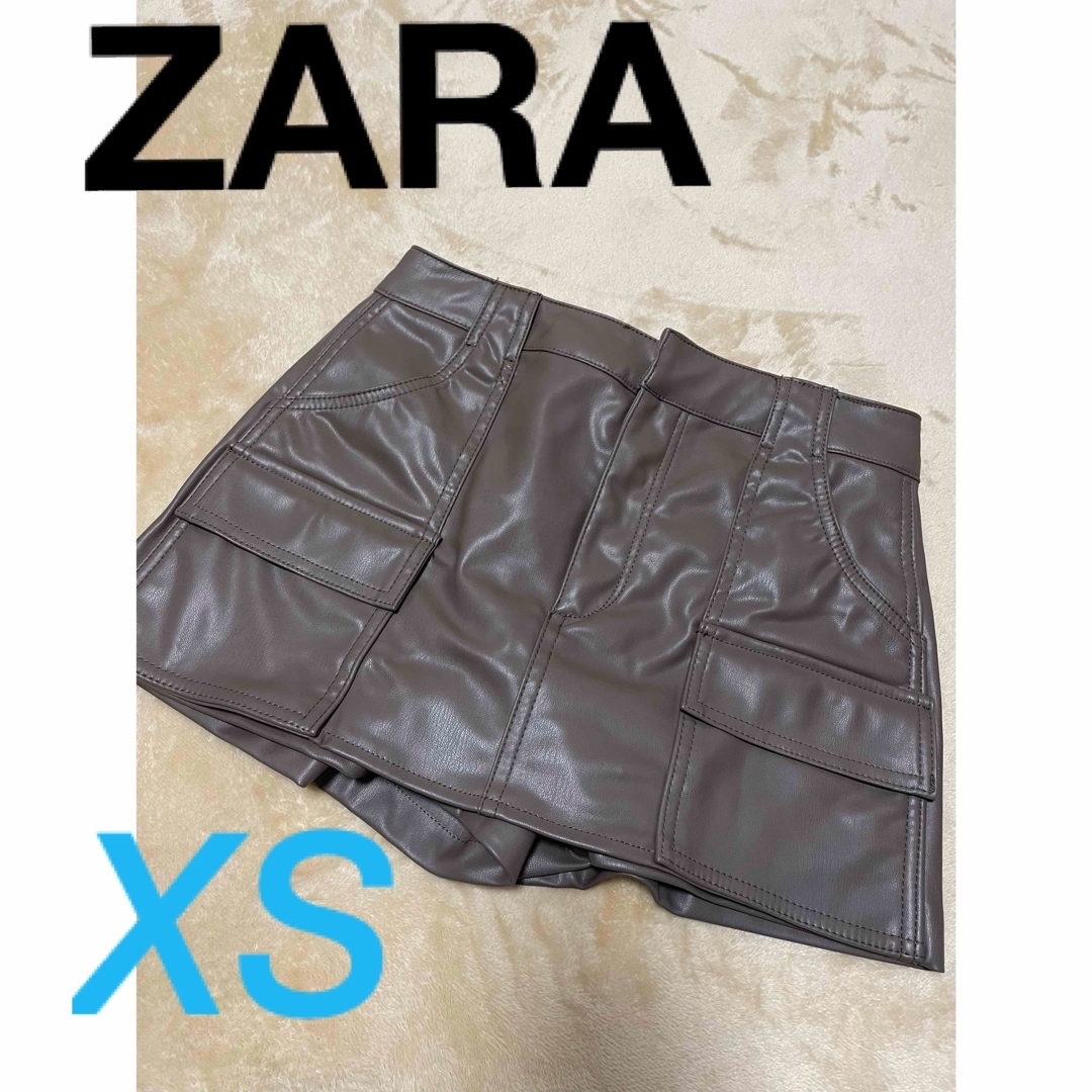 ZARA(ザラ)のZARA フェイクレザースコート レディースのパンツ(ショートパンツ)の商品写真