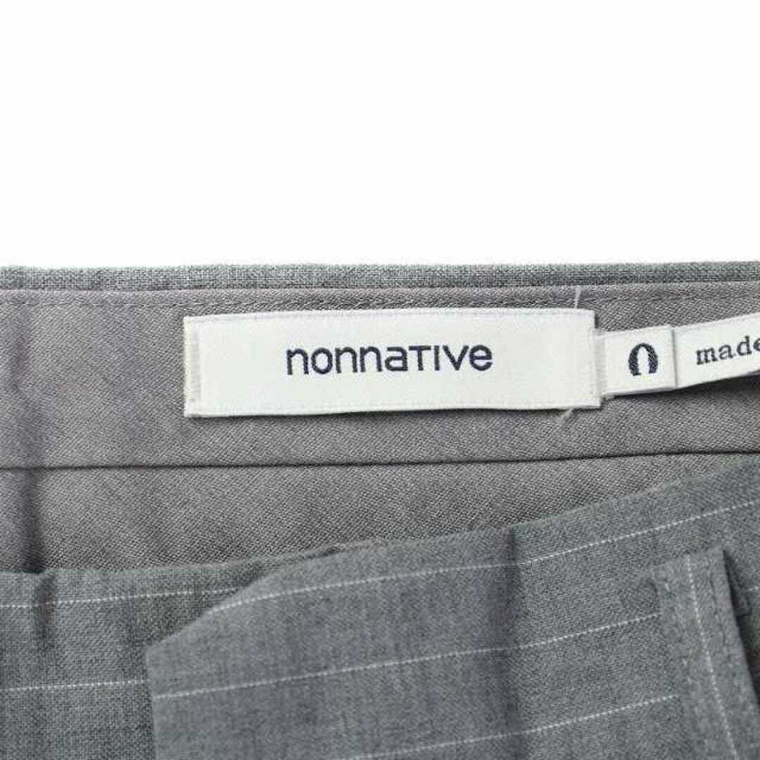 nonnative(ノンネイティブ)のnonnative スラックス パンツ テーパード クロップド 0 XS グレー メンズのパンツ(スラックス)の商品写真