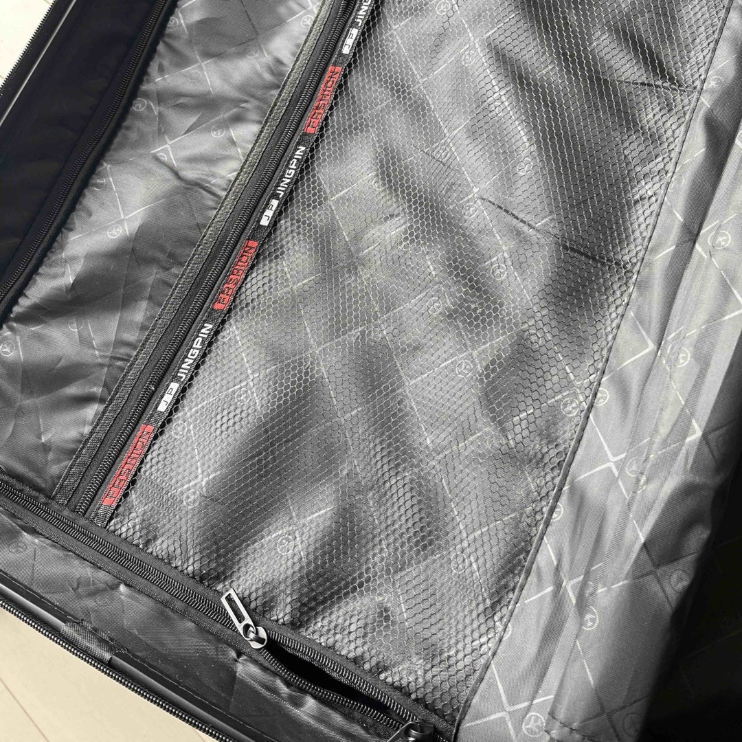 綺麗 スーツケース 3〜5泊にオススメ 赤 レディースのバッグ(スーツケース/キャリーバッグ)の商品写真