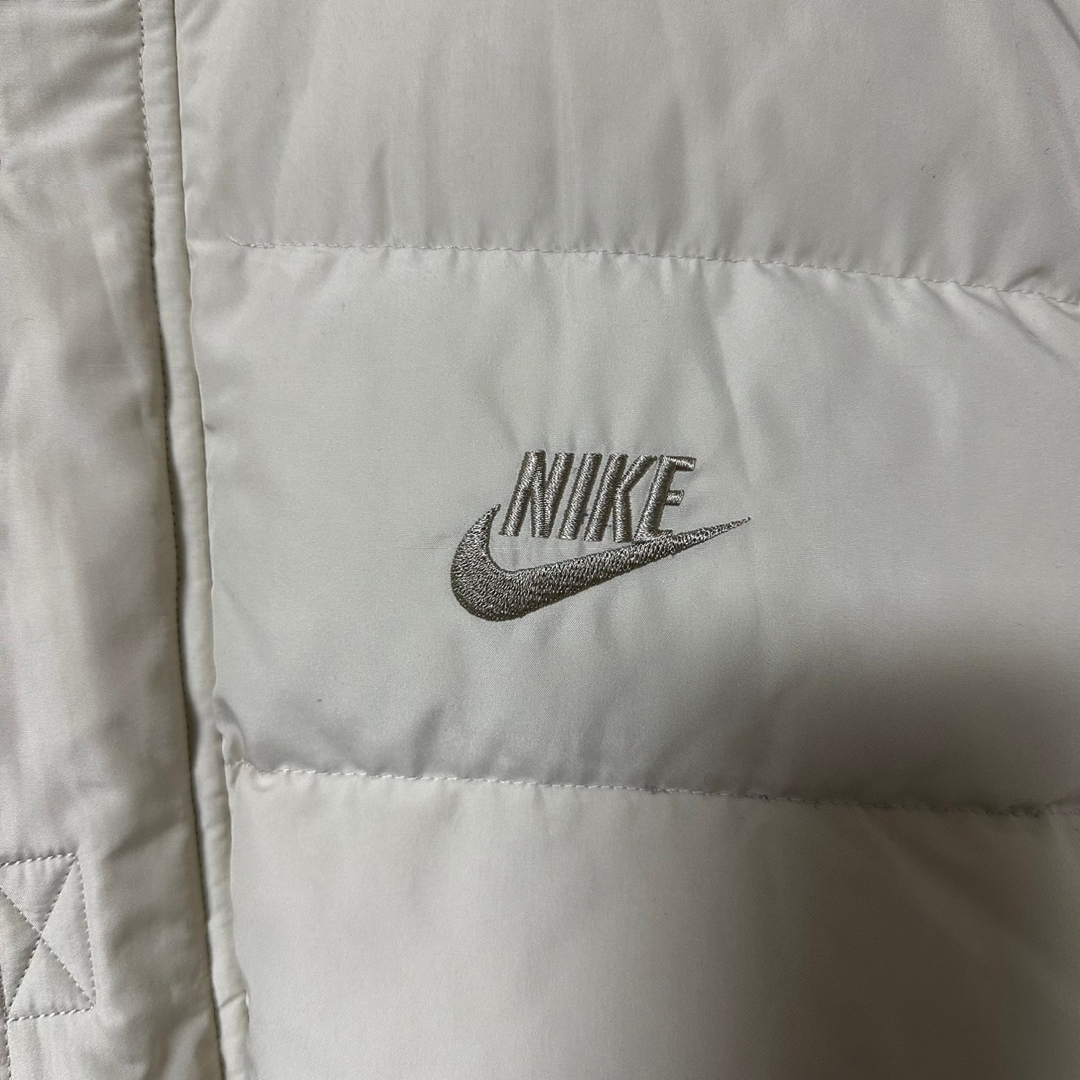 NIKE(ナイキ)のNIKE ナイキ ダウンジャケット XL 刺繍ロゴ ワンポイントロゴ 肉厚 メンズのジャケット/アウター(ダウンジャケット)の商品写真