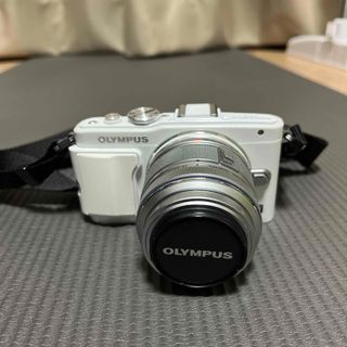 オリンパス(OLYMPUS)のOLYMPUS E-PL6 E-PL6 ダブルズームキット WHITE(ミラーレス一眼)