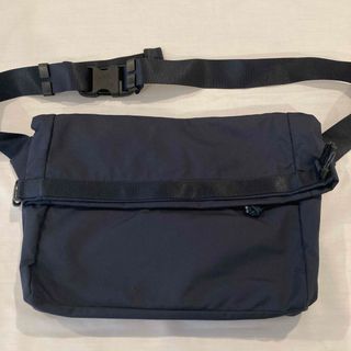 ポーター(PORTER)のPORTER LUGGAGE LABEL  ボディバッグ(大)　ショルダーバッグ(ボディーバッグ)