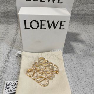 LOEWE - ロエベ アナグラムブローチ マルチカラー 4色の通販｜ラクマ