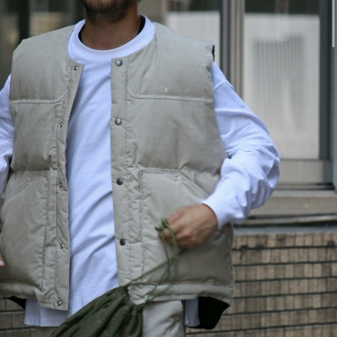 年末のプロモーション 【完売】THE NORTH FACE Corduroy Down Vest