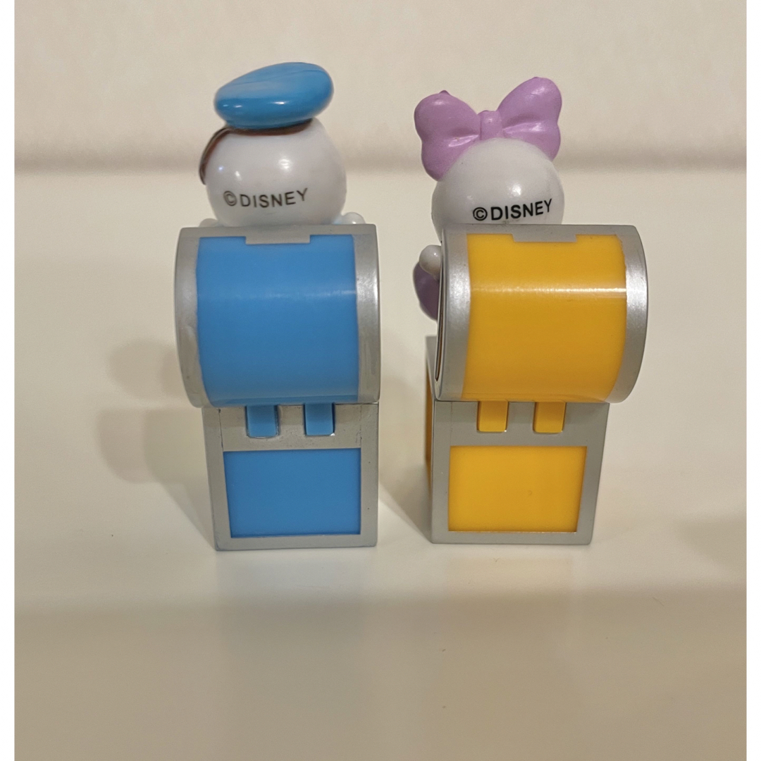 ドナルド　デイジー　フィギュア エンタメ/ホビーのおもちゃ/ぬいぐるみ(キャラクターグッズ)の商品写真