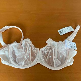 シモーヌペレール(Simone Perele)のシモーヌぺレールブラジャーE80.F80(ブラ)