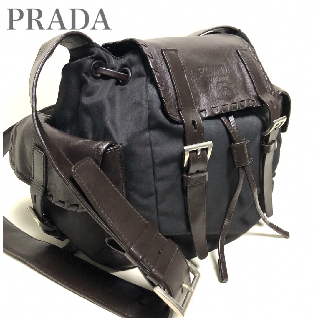 PRADA プラダ　肩がけ　レザーショルダー　ヴィンテージ