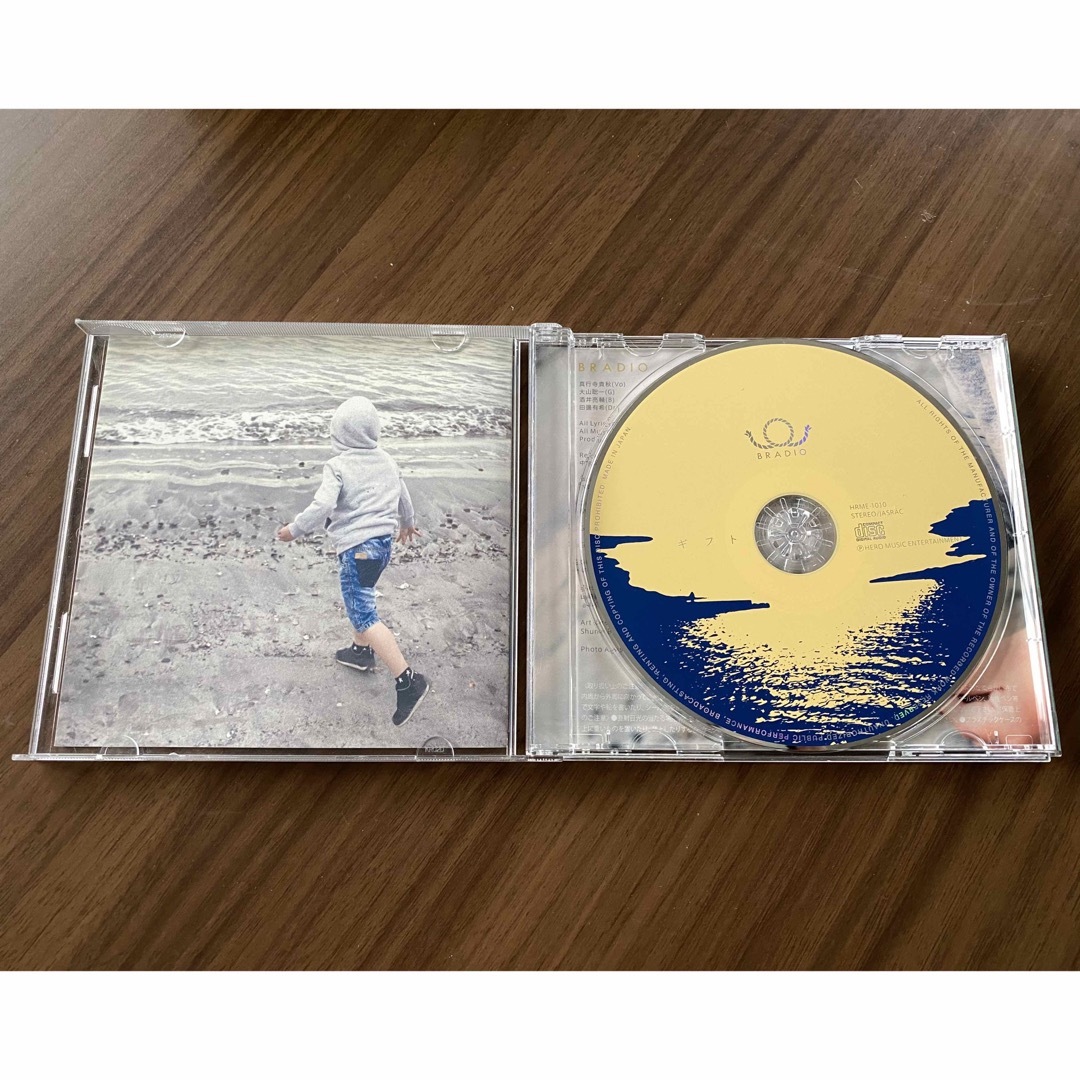 BRADIO ギフト CD 通常盤 エンタメ/ホビーのCD(ポップス/ロック(邦楽))の商品写真