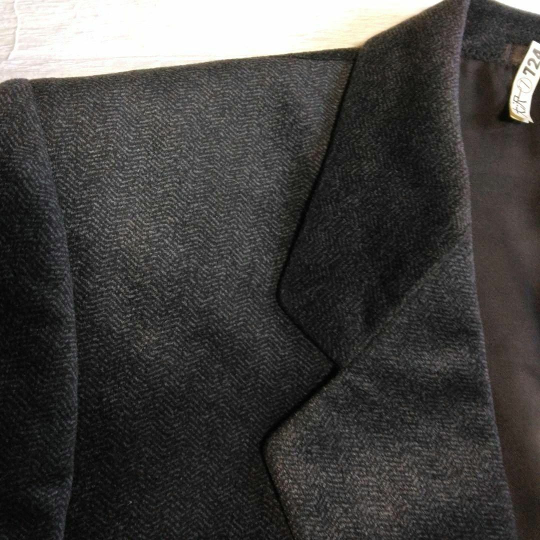 【クリーニング済・超美品】BRAVIO 地柄 灰色系焦茶 94AB4 上品な光沢 メンズのジャケット/アウター(テーラードジャケット)の商品写真