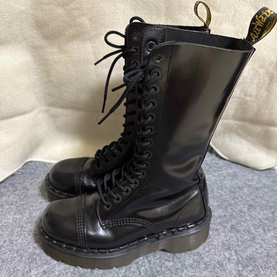 Dr.Martens(ドクターマーチン)のDr.Martens 英国製 36 37クレイジーボム  ブーツ UK4 レディースの靴/シューズ(ブーツ)の商品写真