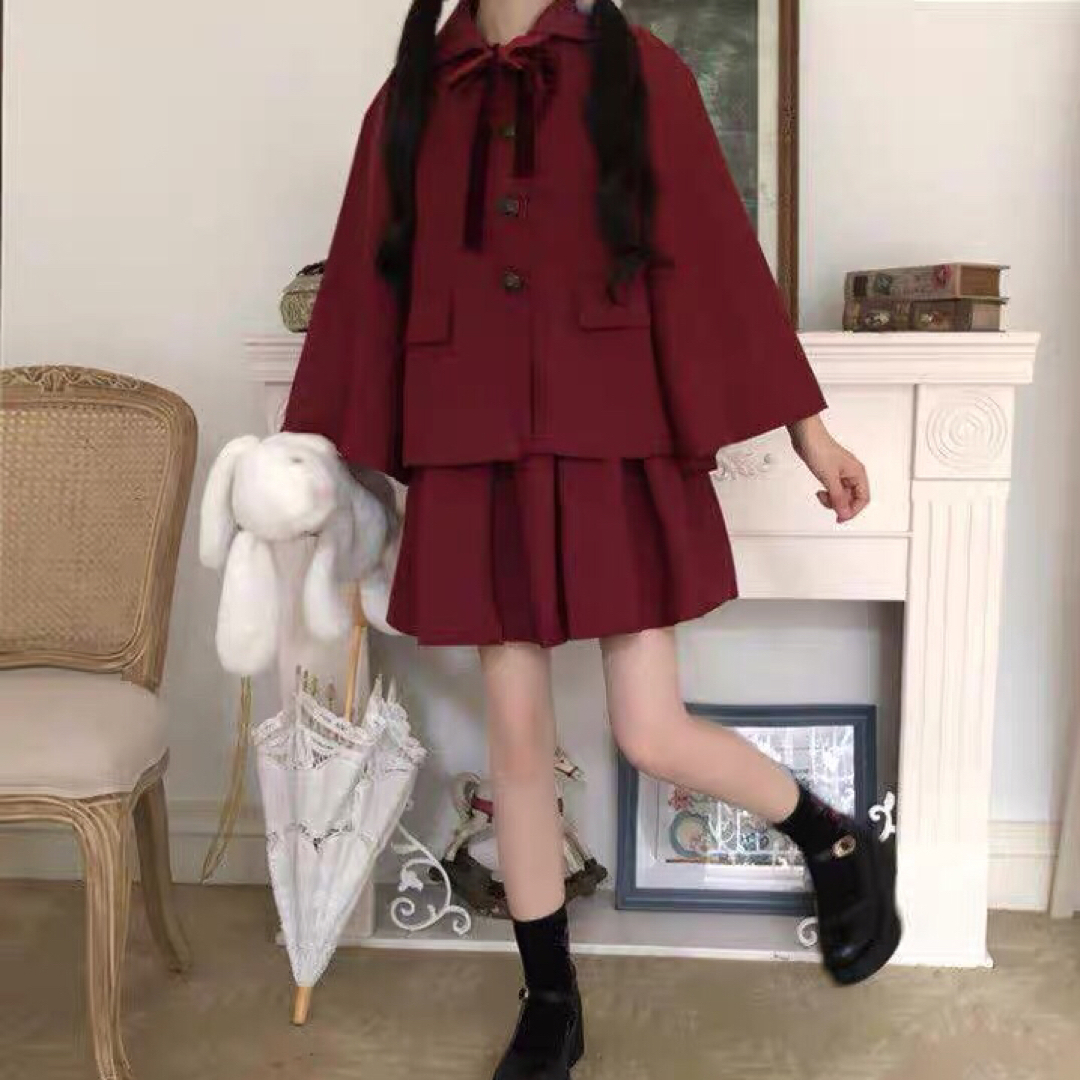 LIZ LISA(リズリサ)の千金お嬢様　ワイン赤色アウター　マント　JK制服　vintage 量産系　地雷系 レディースのジャケット/アウター(ポンチョ)の商品写真