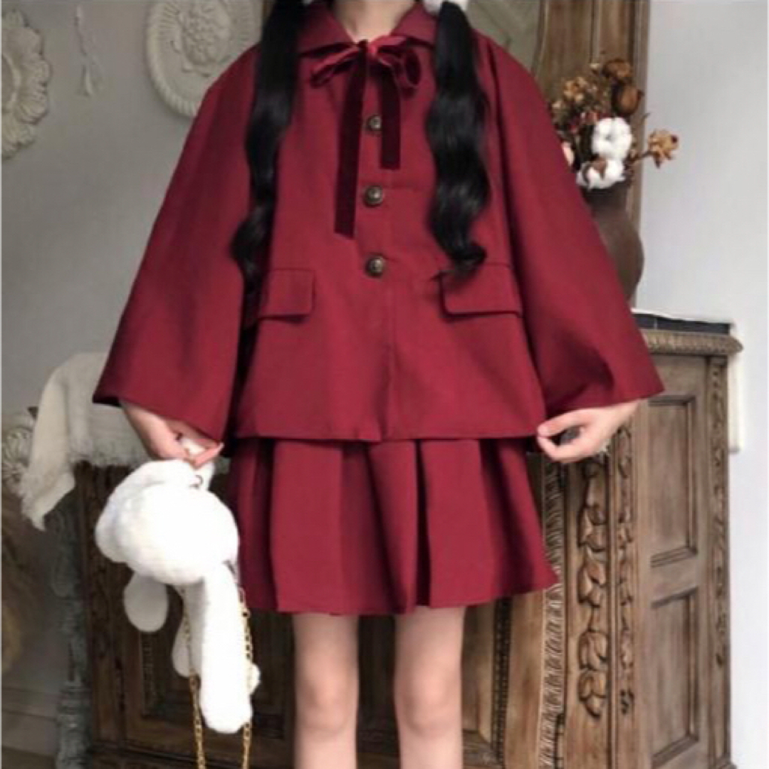 LIZ LISA(リズリサ)の千金お嬢様　ワイン赤色アウター　マント　JK制服　vintage 量産系　地雷系 レディースのジャケット/アウター(ポンチョ)の商品写真