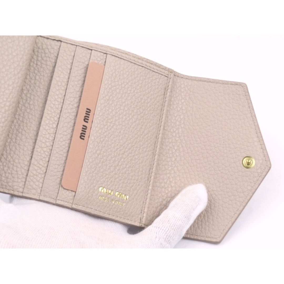 MIU MIU - 【年末年始 限定値下げ】□未使用□ ミュウミュウ 三 MIU MIU - 【年末年始 限定値下げ】□未使用□ ミュウミュウ 三