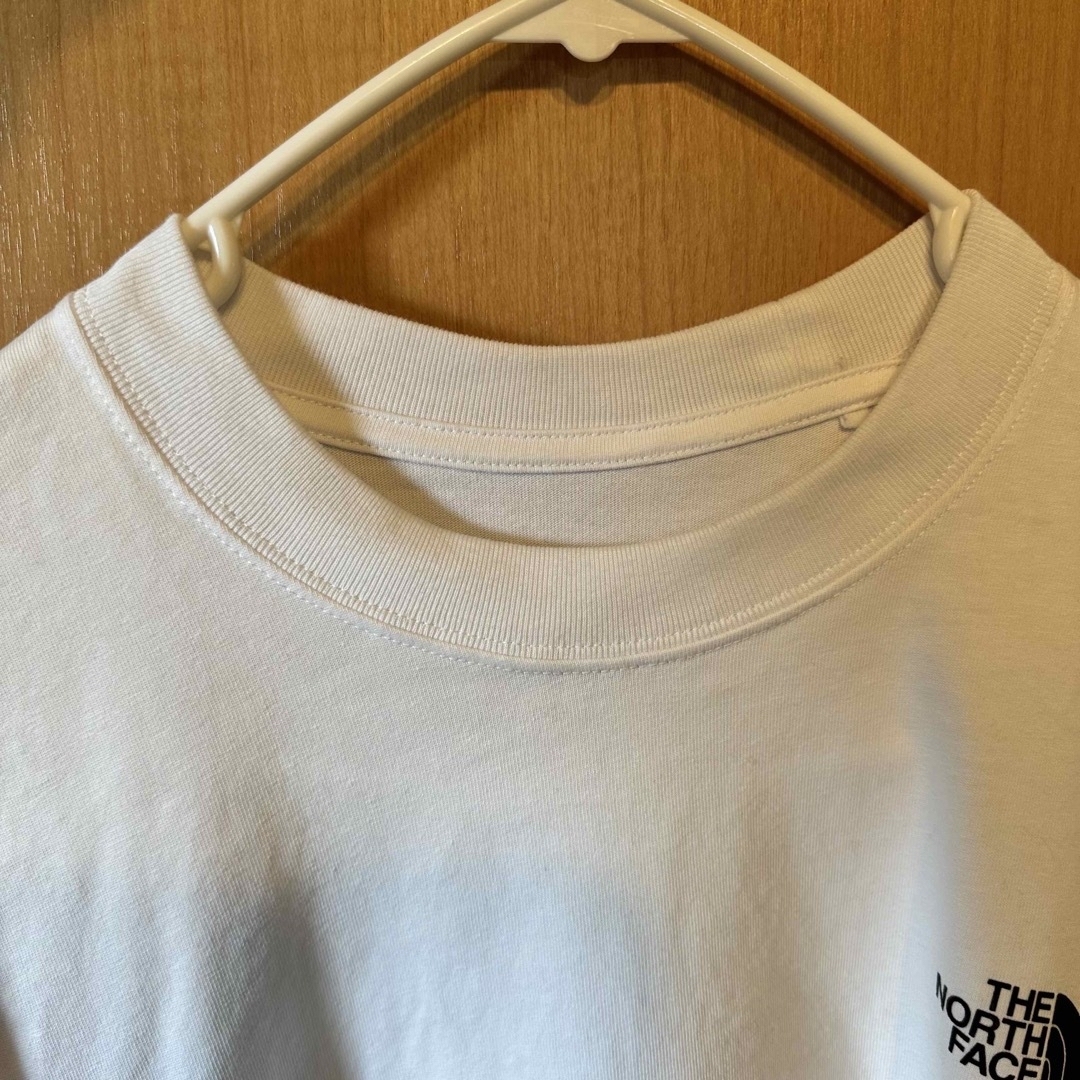 THE NORTH FACE(ザノースフェイス)のザノースフェイス NT82333 ロングスリーブバックスクエアロゴティー ロンT メンズのトップス(Tシャツ/カットソー(七分/長袖))の商品写真