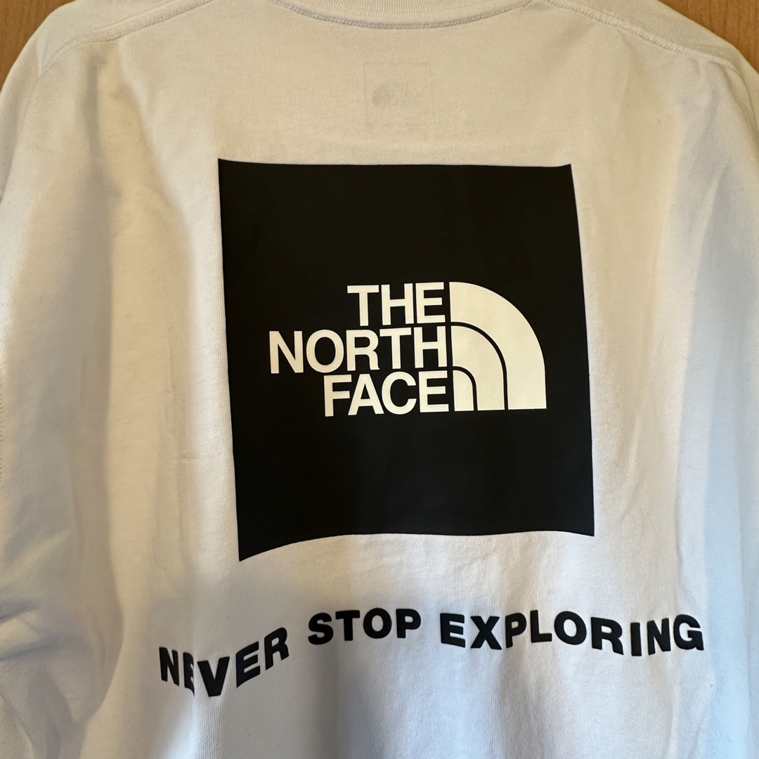 THE NORTH FACE(ザノースフェイス)のザノースフェイス NT82333 ロングスリーブバックスクエアロゴティー ロンT メンズのトップス(Tシャツ/カットソー(七分/長袖))の商品写真