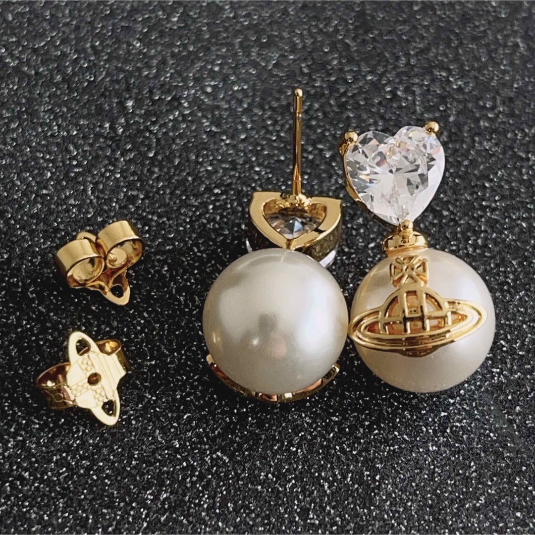 Vivienne Westwood(ヴィヴィアンウエストウッド)のヴィヴィアンウエストウッド　パールピアス レディースのアクセサリー(ピアス)の商品写真