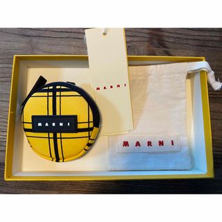 マルニ(Marni)のマルニ　puffポーチ(ポーチ)