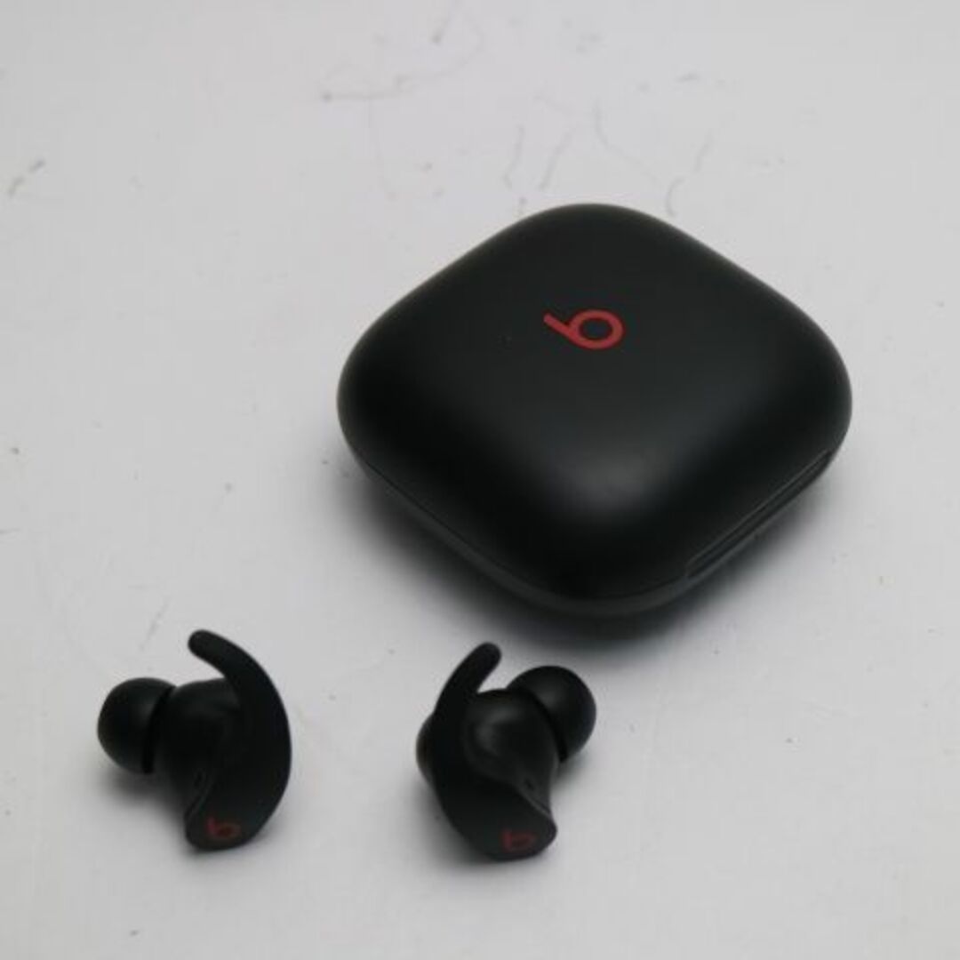 Beats by Dr Dre(ビーツバイドクタードレ)の超美品 Beats Fit Pro  ブラック スマホ/家電/カメラのオーディオ機器(ヘッドフォン/イヤフォン)の商品写真