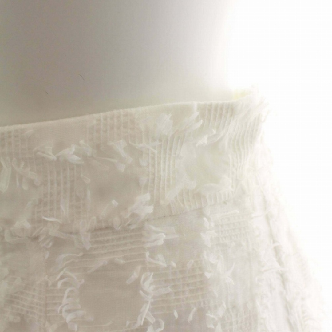 other(アザー)のカデュネ CADUNE 23SS フレアスカート フリンジ シャギー 36 白 レディースのスカート(ロングスカート)の商品写真