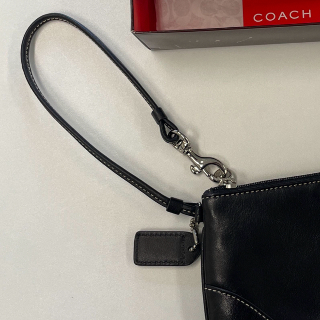 COACH(コーチ)の〈COACH〉コーチ　シンプル　ポーチ レディースのファッション小物(ポーチ)の商品写真