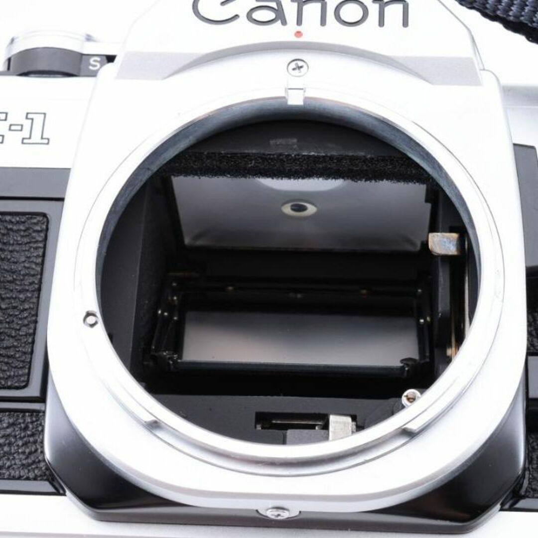 Canon(キヤノン)の美品 CANON AE1 シルバー ボディ フィルム　モルト新品交換済 Y997 スマホ/家電/カメラのカメラ(フィルムカメラ)の商品写真