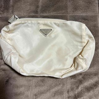 PRADA(ポーチ ・ ベージュ系)のフリマアイテム一覧 PRADA(ポーチ ・ ベージュ系)のフリマアイテム一覧