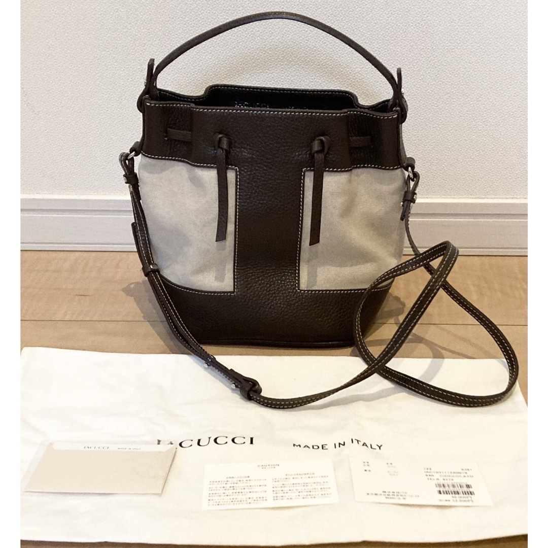 IACUCCI(イアクッチ)の【テーラ SD CANVASIDRO/CERVO】イアクッチ レディースのバッグ(ショルダーバッグ)の商品写真