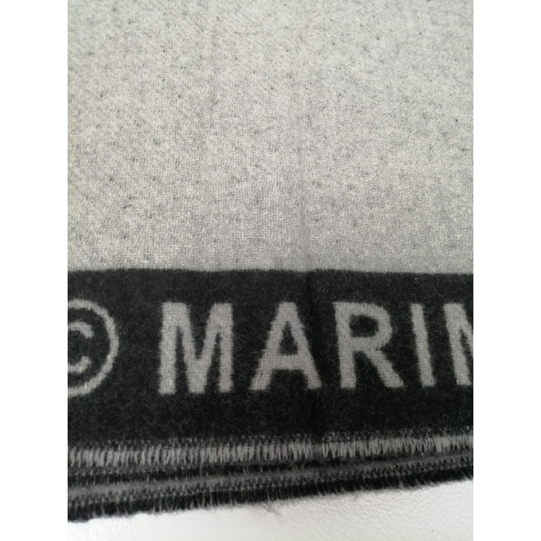 marimekko(マリメッコ)のマリメッコ リバーシブル ストール / グレイ ブラック (8965) レディースのファッション小物(マフラー/ショール)の商品写真