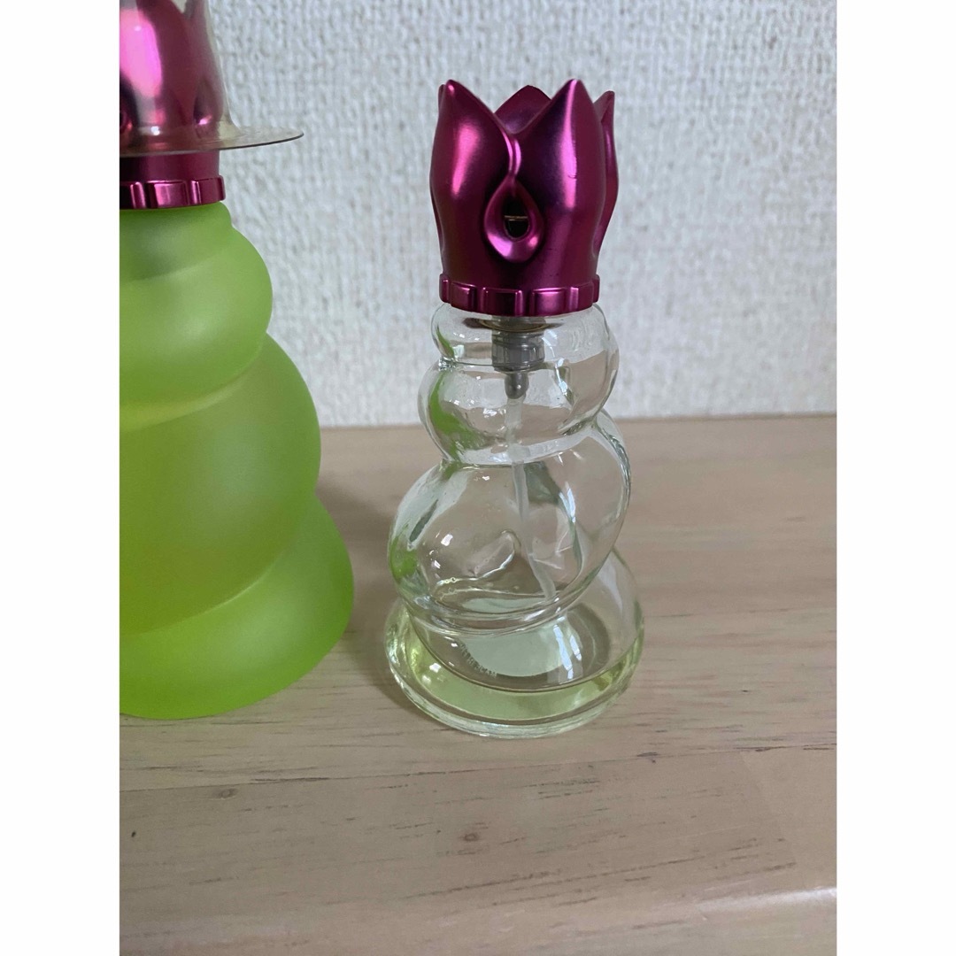 NINA RICCI(ニナリッチ)のニナリッチ レベルドゥリッチ　50ml コスメ/美容の香水(香水(女性用))の商品写真