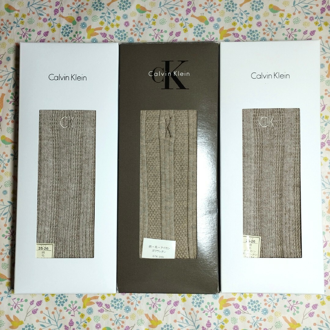 Calvin Klein(カルバンクライン)の【未使用・美品】カルバンクライン／カジュアルソックス３足 メンズのレッグウェア(ソックス)の商品写真