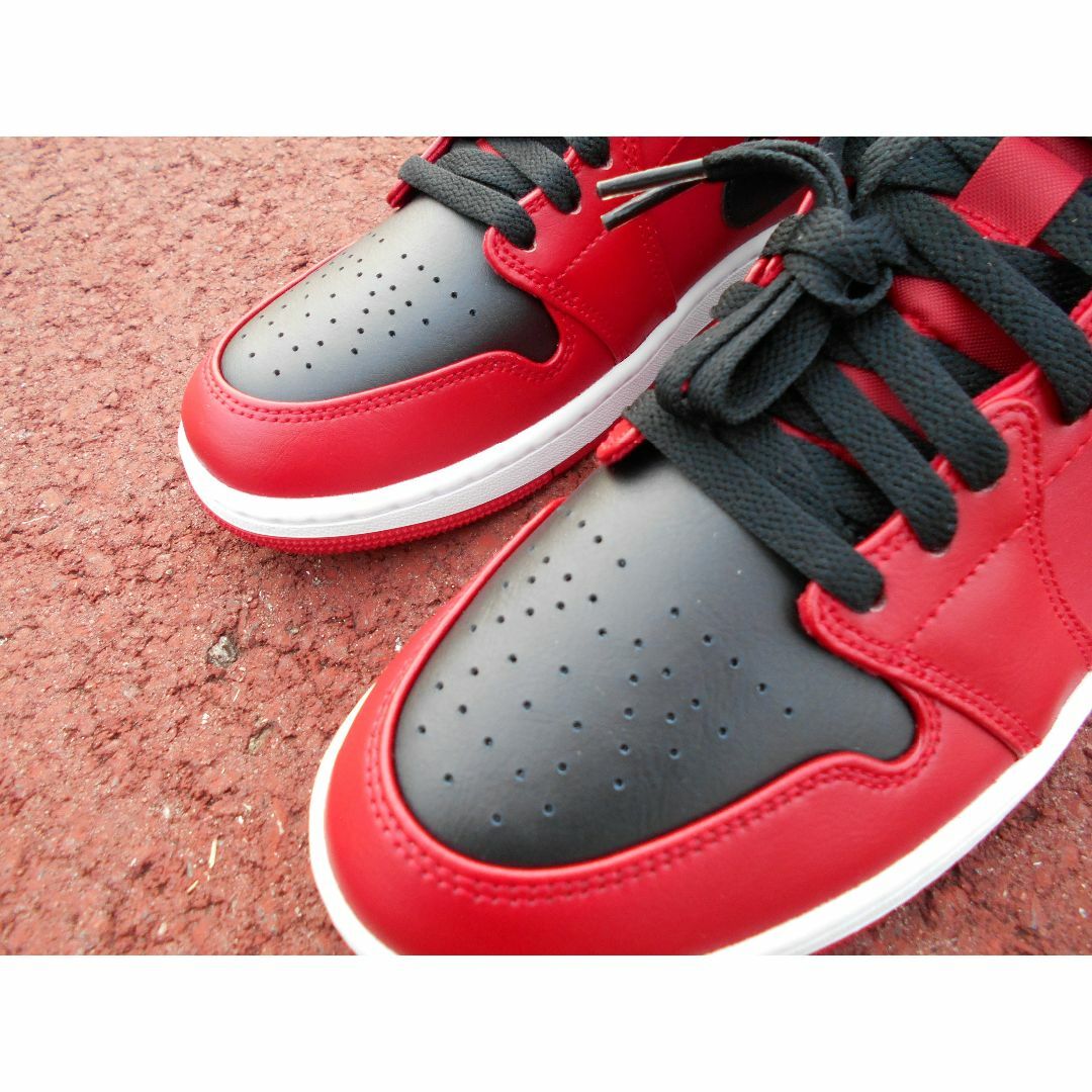 Jordan Brand（NIKE）(ジョーダン)のNIKE AIR JORDAN 1 MID gymred 554724-660 メンズの靴/シューズ(スニーカー)の商品写真