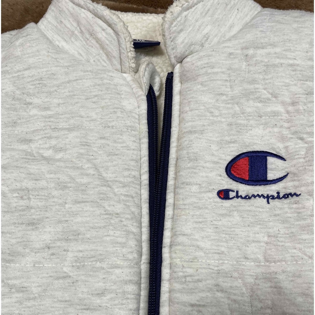 Champion(チャンピオン)のチャンピオン　裏ボアベスト　110 キッズ/ベビー/マタニティのキッズ服男の子用(90cm~)(その他)の商品写真